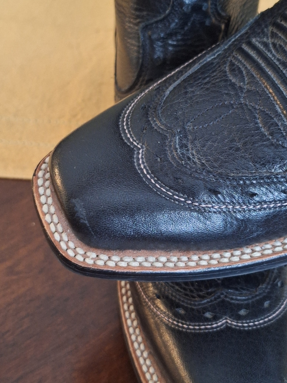 🪻 Ariat Women’s Black Leather Cowboy Boots Purple Embroidered Rose 8.5 - Picture 3 of 14